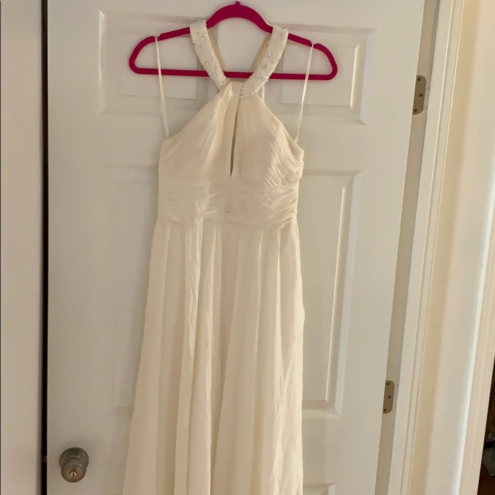 Beautiful cream/white dress